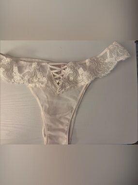 Victoria's Secret Lace-Trim Sheer Panty - Cream